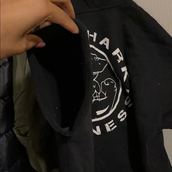 Gym Shark Sleeveless Hoodie - Picture 9 of 9